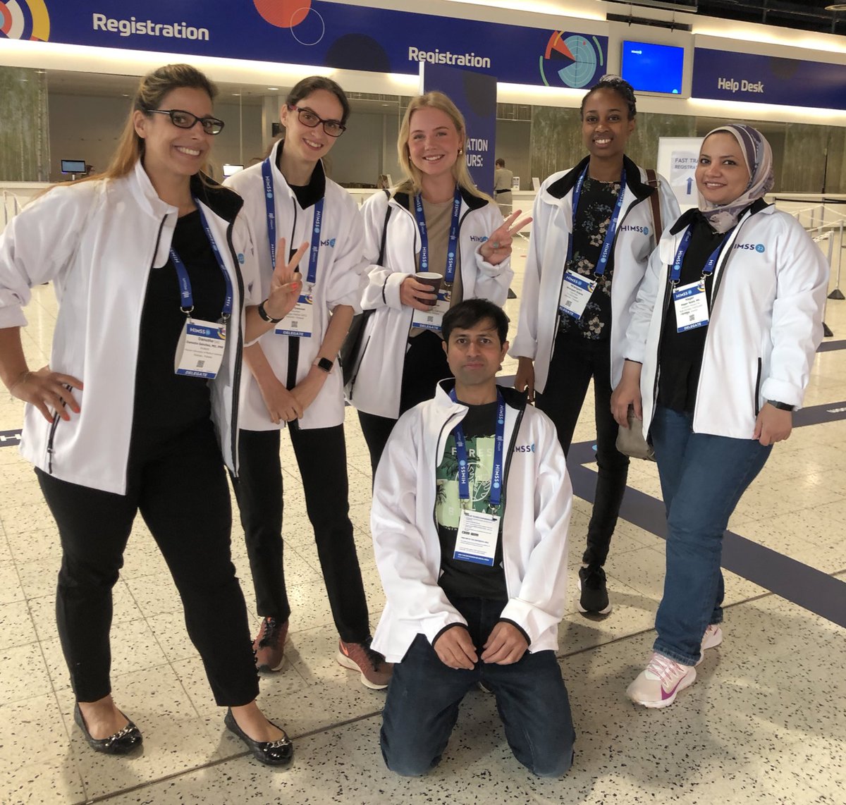 DeeOptimal's tweet photo. Have questions while at #HIMSS22Europe? Need to find your next session? Just look for us HIMSS #volunteers in the white jackets! https://t.co/dGIMKkAoEP