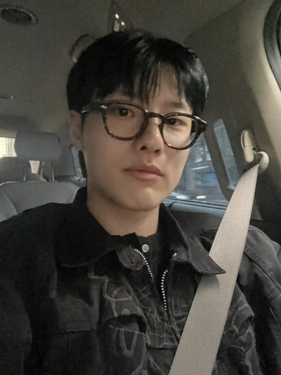 비오니까 몸이 찌뿌드드허네