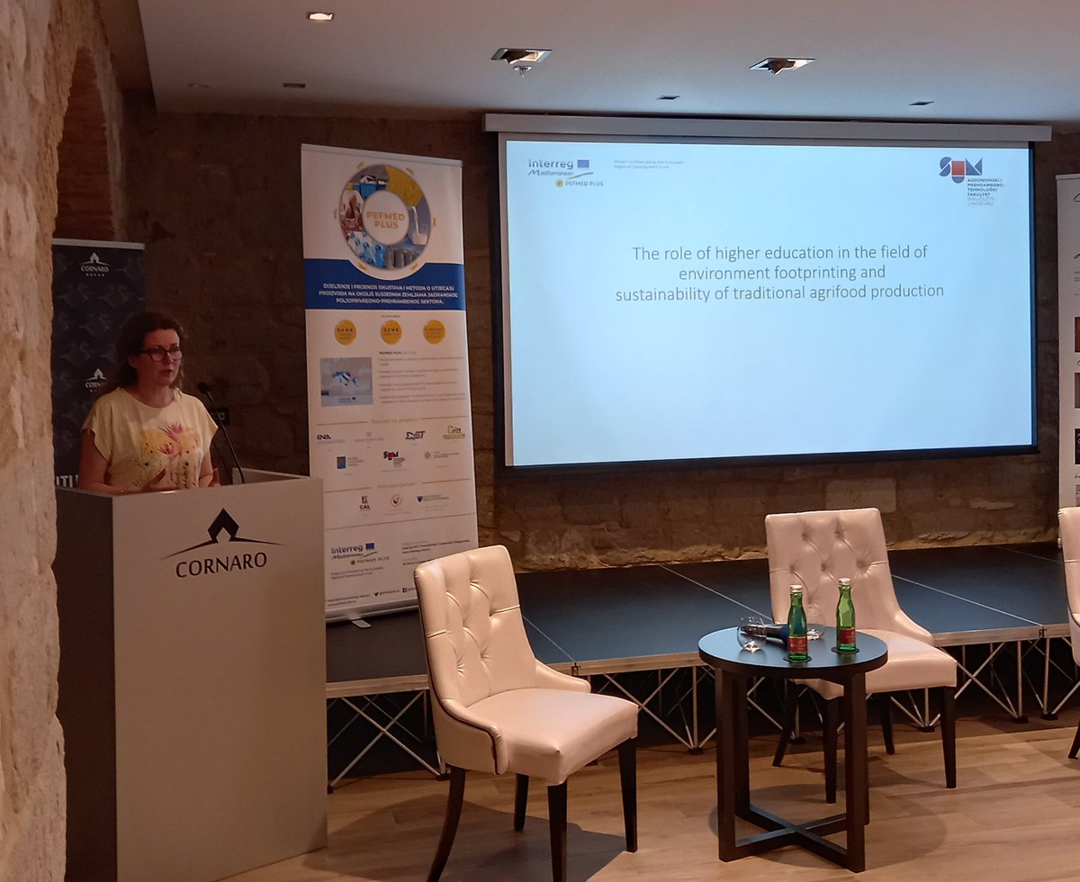 PEFMEDPLUSproject (@pefmedplus) on Twitter photo #pefmedplusfinalconference 
Prof. Daniela Petrovic from #UniversityofMostar outlined strategies to #raiseawareness among students about #circulareconomy and #sustainabilty best practices 🌱🌏
#madeinmed #productenvironmentalfootprint #agrifoodsector #pefmedplusfinalconference 
Prof. Daniela Petrovic from #UniversityofMostar outlined strategies to #raiseawareness among students about #circulareconomy and #sustainabilty best practices 🌱🌏
#madeinmed #productenvironmentalfootprint #agrifoodsector