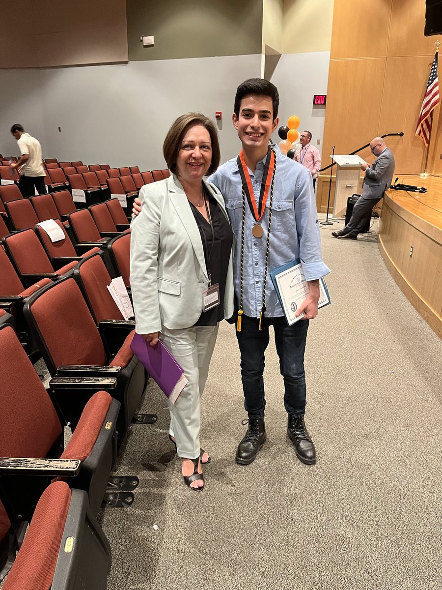 Clara Herrera (@superintclara) on Twitter photo MHS Senior Awards Night…Congratulations Class of 2022! <a href="/WestNYSchools/">West New York School District</a> <a href="/MHS_WNY/">Memorial High School</a> MHS Senior Awards Night…Congratulations Class of 2022! <a href="/WestNYSchools/">West New York School District</a> <a href="/MHS_WNY/">Memorial High School</a>
