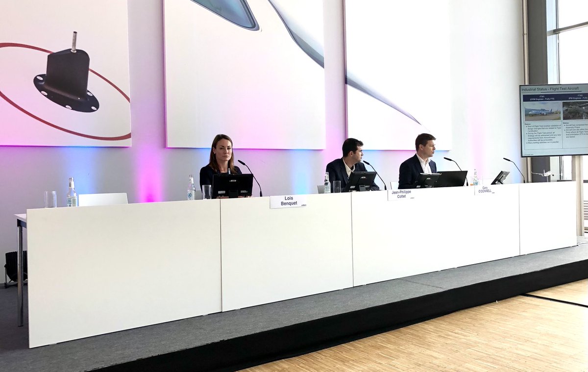 HofmannAviation's tweet photo. ⁦Right now, ⁦@Airbus⁩ #A321XLR #firstflight briefing in Finkenwerder

⁦@EASA⁩ ⁦@IATA⁩ #testflights https://t.co/GhmKgc2FGO