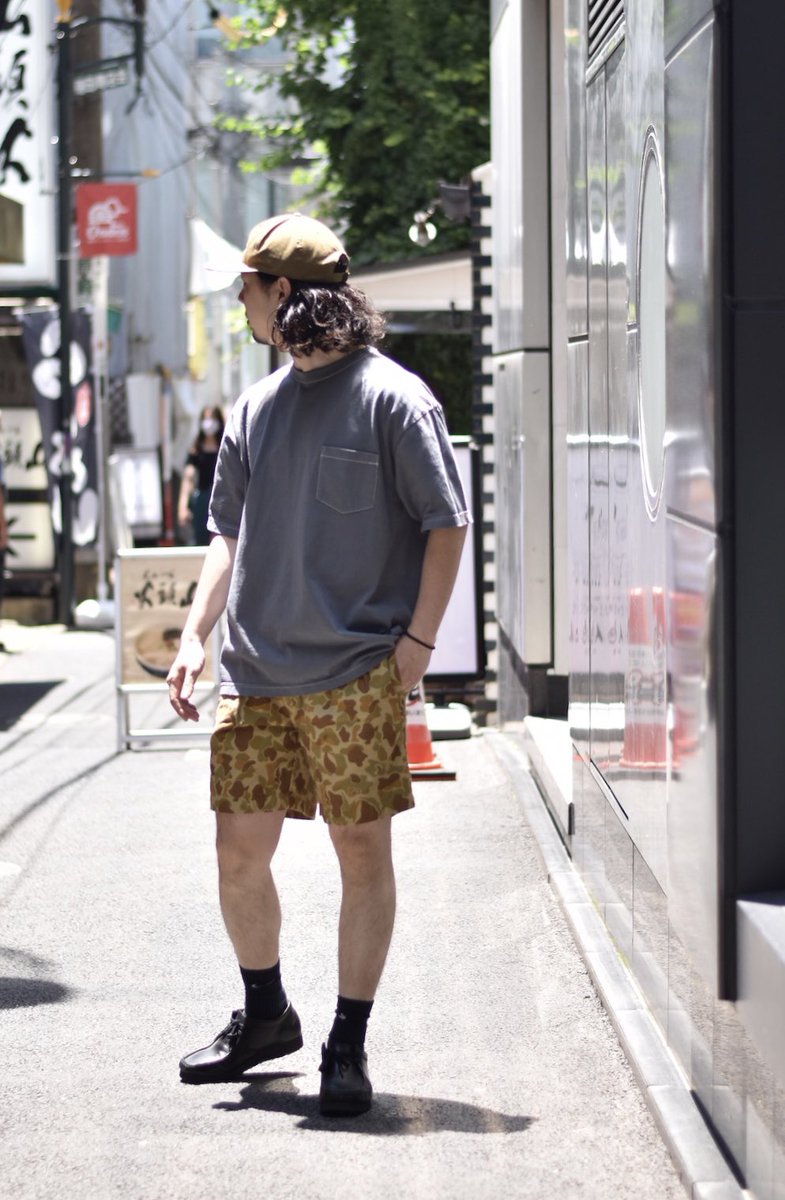 SMACLO's tweet photo. 熱い無地Tシャツ①
アヘへの米綿ポケットTシャツ。ステッチ効かせてる感じがクールです。素材感と色味も最高。https://t.co/qpfJ5kQygN
#ahehee #smaclo #アヘへ #スマクロ https://t.co/ZwIGcKrZay