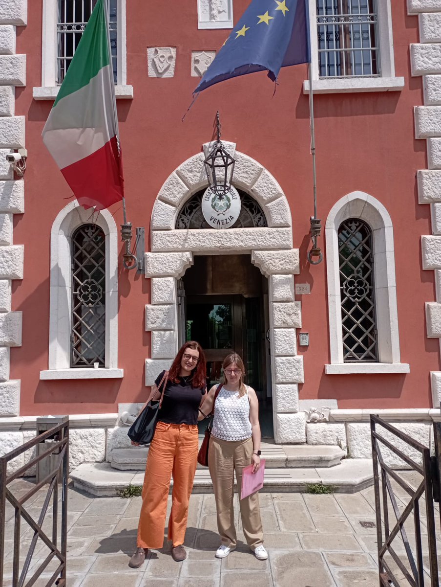 AntigoneOnlus's tweet photo. #Osservatorio al carcere maschile di Venezia, istituto in situazione di sovraffollamento. Per le attività di lavoro esterne la situazione è migliore che in altre carceri. Gli episodi di autolesionismo sono diffusi e trovano correlazione anche con la carenza di personale educativo https://t.co/MzFEAgfLKA