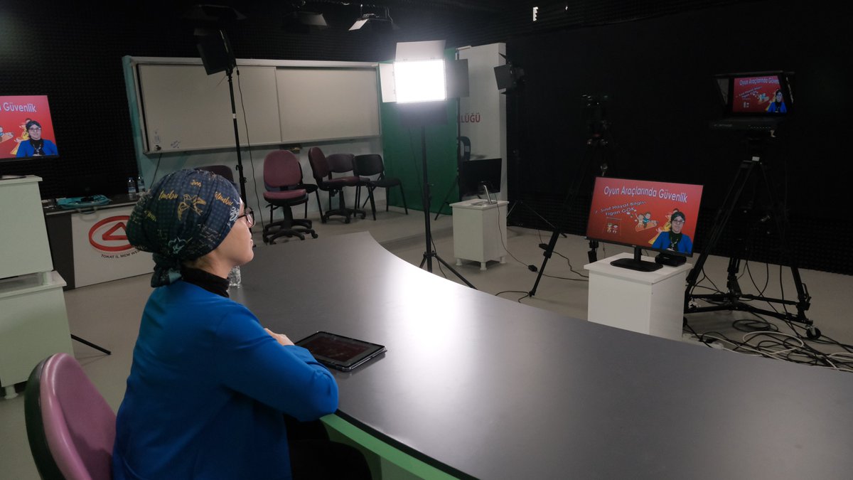 ✔️<a href="/tokatmem/">Tokat İl Milli Eğitim Müdürlüğü</a> Web TV 'de bugün gerçekleştirilen, ders videosu çekimlerinden görüntüler...
➡️ youtu.be/ULZmBXwr3ck
➡️ youtu.be/hNQOWbMqHEQ
➡️ youtu.be/ntfVnc2trOs
➡️ youtu.be/Az6_UdHGlcM
➡️ youtu.be/UFLFzMWKZzI
➡️ youtu.be/-qMqPxItTwQ
➡️ youtu.be/8Hd6fVz0wYE