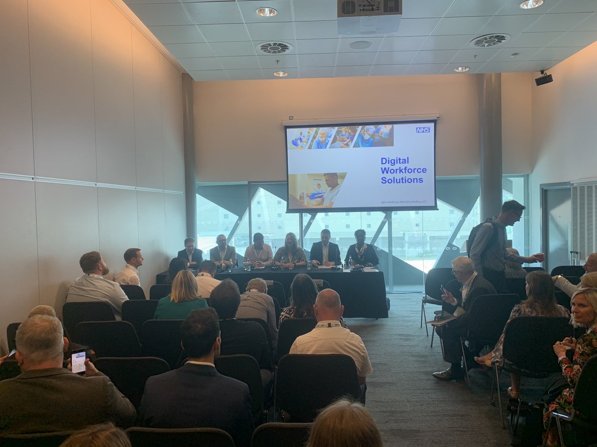 DanielElkins1's tweet photo. #NHSConfedExpo People Digital session underway with our esteemed panel. https://t.co/JuITKyZFF2