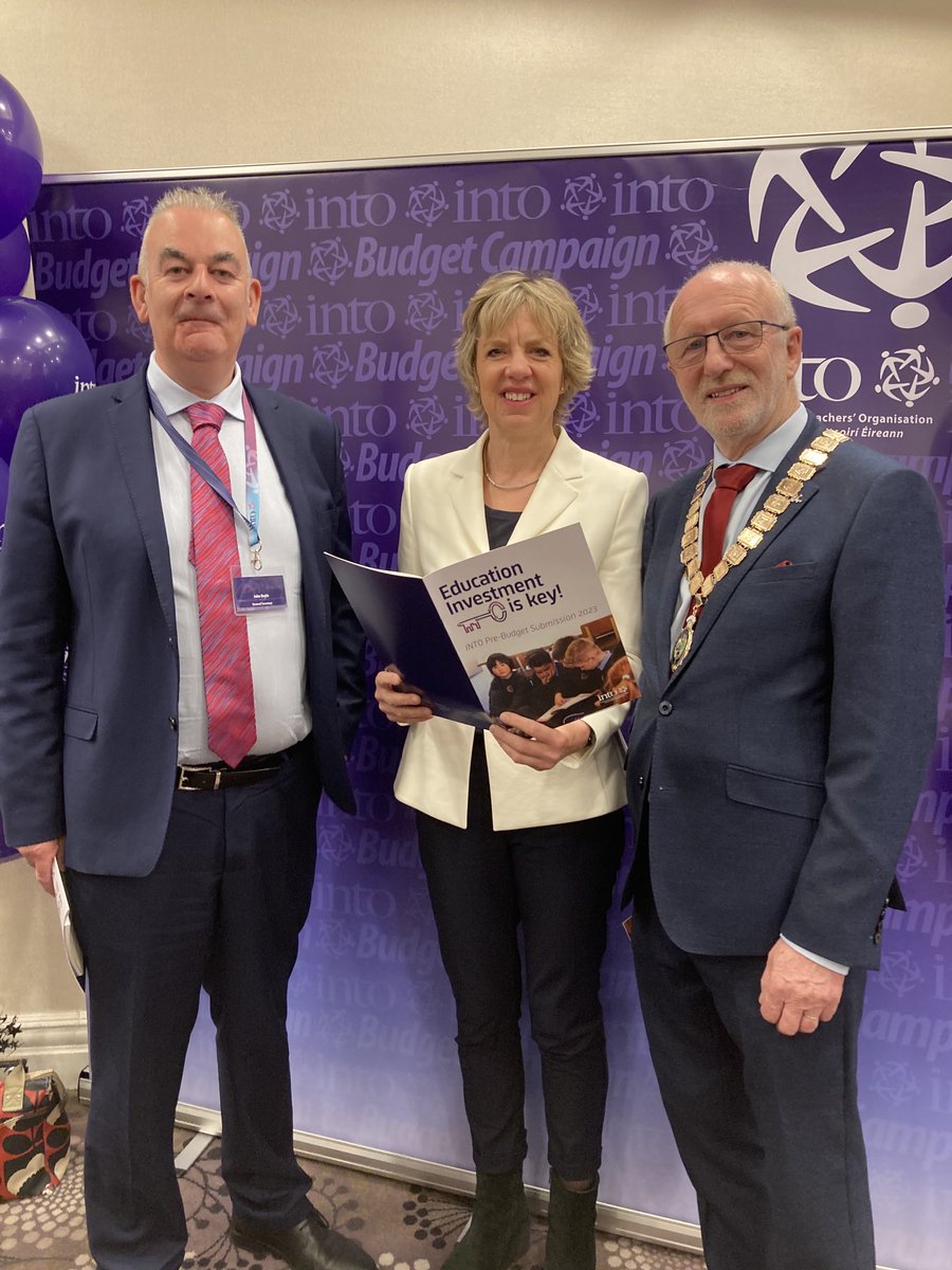 ivanabacik's tweet photo. Delighted to meet today with teachers & @INTOnews members & officials to hear about key asks for #education in #Budget2023 #ReduceClassSizes @labour https://t.co/znEx5E07JB