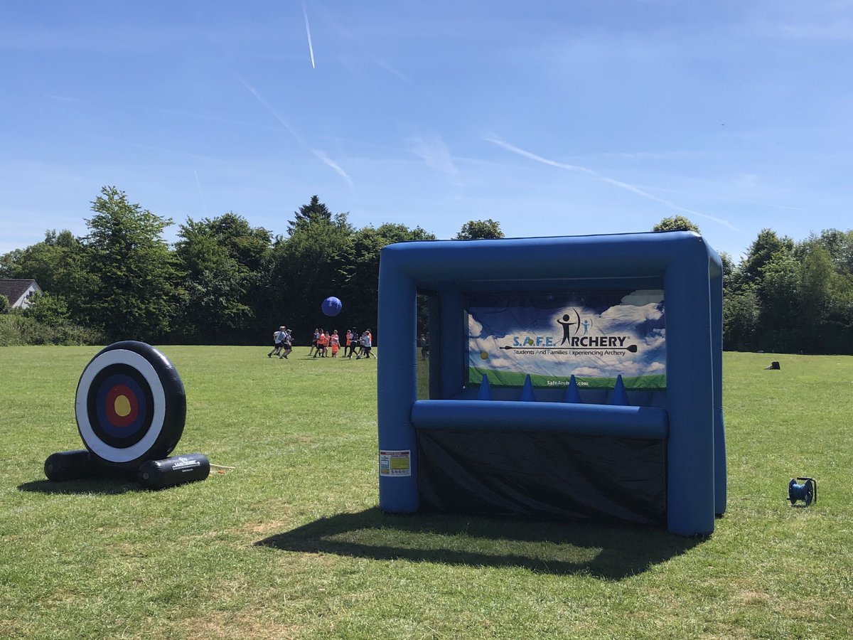 StSampsonsPri's tweet photo. Archery tag in the sunshine! 🏹🎯 https://t.co/UAluXuTkUM