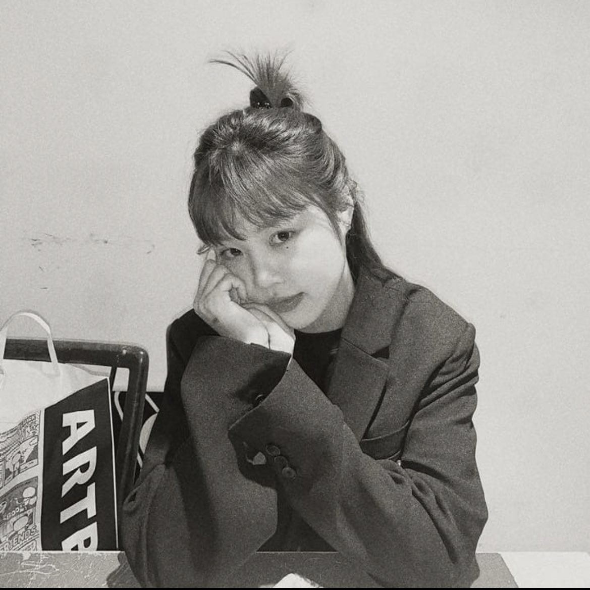 soojinspost's tweet photo. [#수진] Who Miss Me ?🎀🎀🎀🎀 https://t.co/R6Nn58cc4p