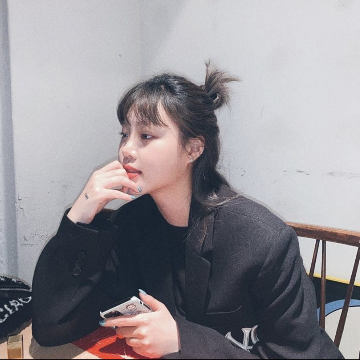 soojinspost's tweet photo. [#수진] Who Miss Me ?🎀🎀🎀🎀 https://t.co/R6Nn58cc4p