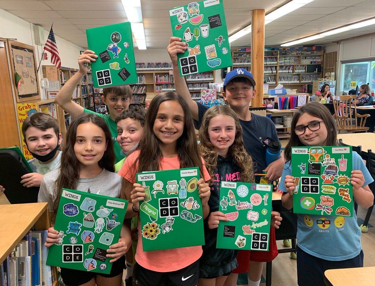AngelaAbend's tweet photo. Folder LOVE in @NMerrickWINGS ... thank you @Flipgrid, @AnnKozma723, @AdamBellow, @BreakoutEDU, @Codeorg, and @hadip! So much accomplished since January under the leadership of Ms. Karfinkel!🦋
@NMerrickSchools @NMLibraryMedia @HDFPride @CampAvePride @OldMillPride
#SoarWithWINGS https://t.co/spiwYPQ8oT