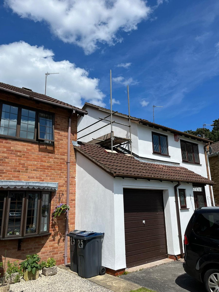 WeatherDryMids's tweet photo. Another day, another colour coat. By applying this coating we managed to really brighten up the property and protect it from penetrating damp at the same time! Contact us today for more information!

#damp #dampproofing #midlands #weatherdry #penetratingdamp #colourcoat https://t.co/qiXK71RQS2