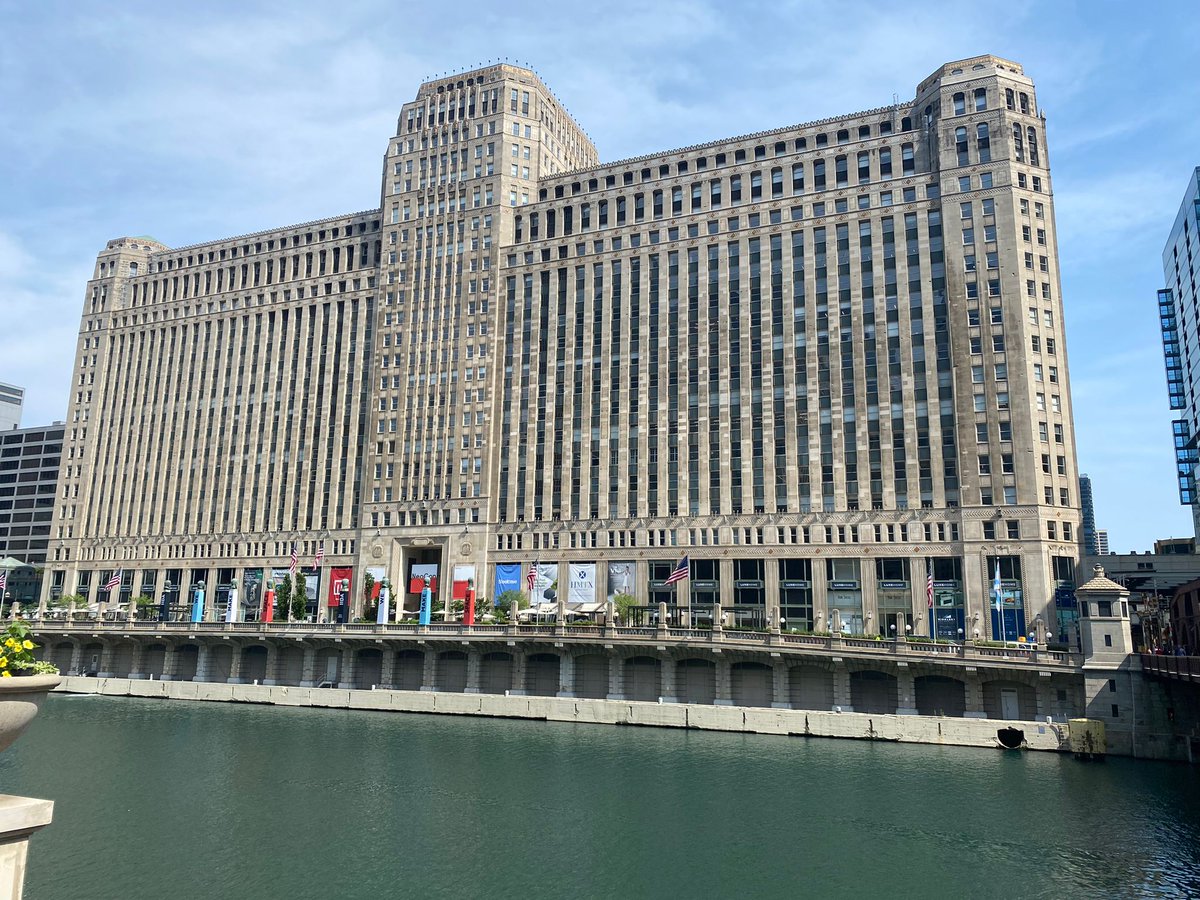 wellteklondon's tweet photo. Sunny Chicago @NeoCon_Shows.
Who else has been there?🌞 https://t.co/4AMntfoXpW