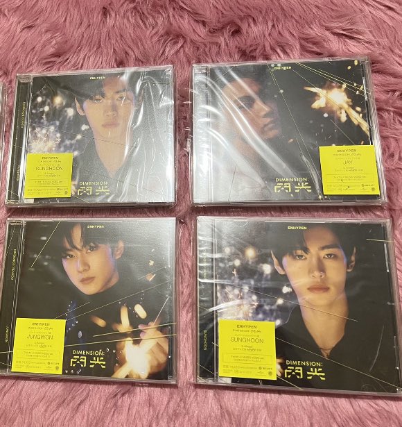 RAINBOWSHOPPH's tweet photo. WTS | LFB
-#SEVENCOLORS_ONHAND

DIMENSION SENKOU SOLO JACKET

✔️SEALED
✔️ONHAND
✔️WEVERSE

SALE ₱820 each + LSF 
DOP : 3 DAYS AFTER OC

Pls help RT po. Thanks https://t.co/JGLHbzkYD1