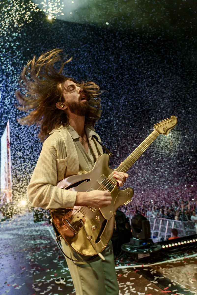 Imaginedragons's tweet photo. Happy Birthday to the one and only Wayne Sermon https://t.co/KnsF1el8xt