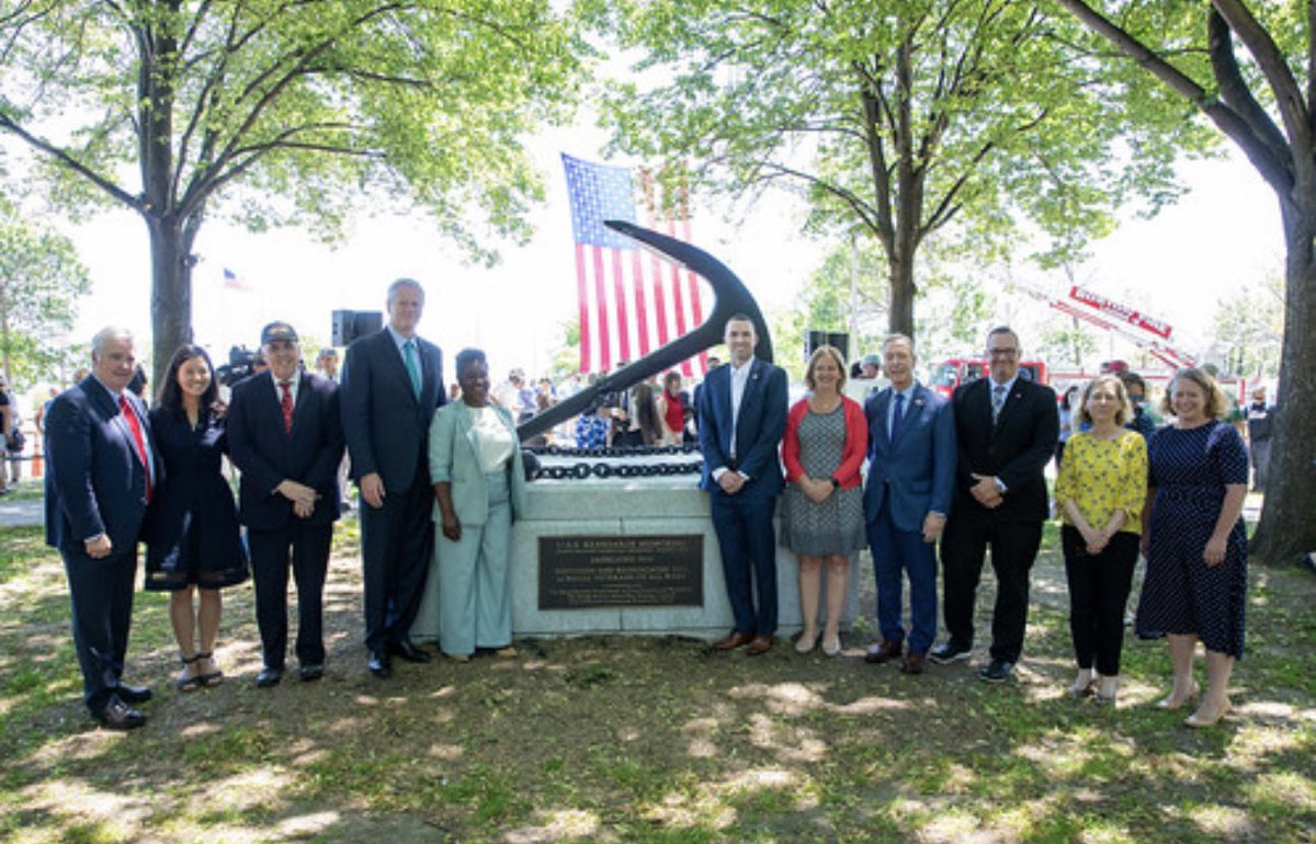 As the Chair of Veterans &amp; Military Families &amp; the daughter &amp; niece of <a href="/USNavy/">U.S. Navy</a> veterans, I was honored to speak at the re-dedication of the Kearsarge Memorial at Marine Park. The “Anchor” is dedicated to all Navy veterans. 

#navy #veterna #flagday #actionnotjustwords #bospoli