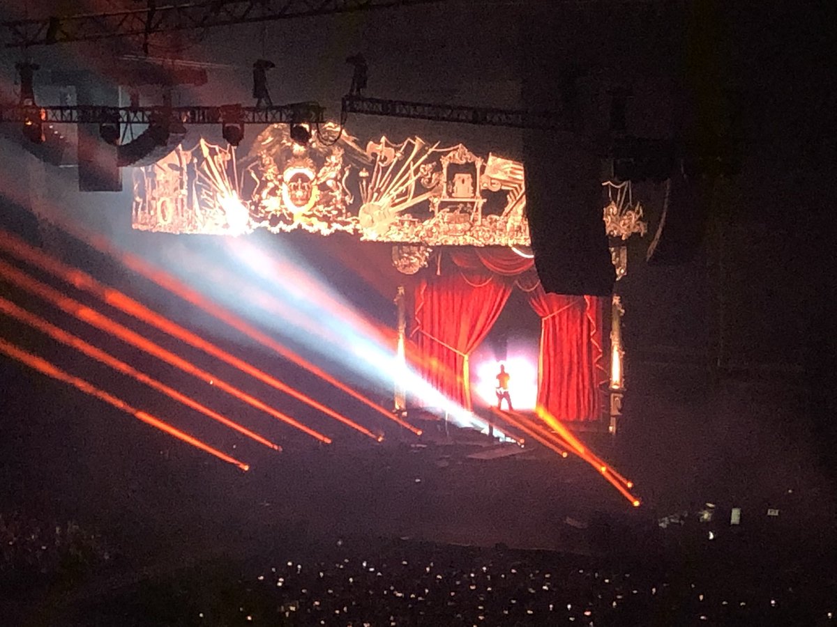 AndoverLadies's tweet photo. Things one gains from a choir- Friendship, Laughter, Destressing, Teamwork- and the ability to do the alto harmony to #BoRap in an arena of 15000 other people singing! @QueenWillRock Looking forward to more singing at @BF_NHS charity event soon https://t.co/2kZdEzCwJn https://t.co/ptkCLcCrqV