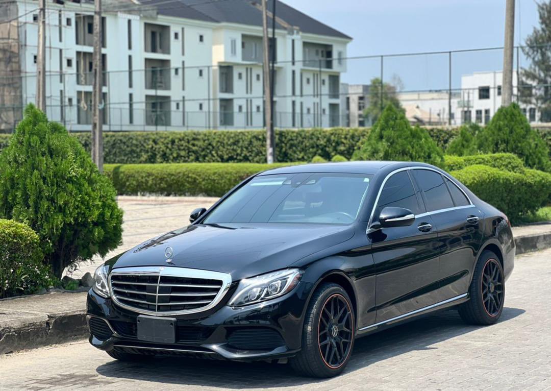 catchincruises's tweet photo. 🔥 *Manufacturer:* Mercedes Benz
 
       *Model*  C300 4matic luxury edition full option HUD display 360 camera 

 *Year:* 2015

      *Status* Foriegn used 

     *Colours*  Black on Black interior

      *Location:* lekki 

       *Price* 15.6m  (Slightly negotiable) https://t.co/oitbCtMeHX