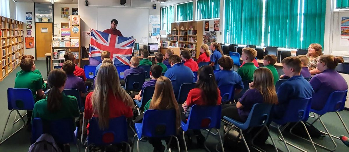 sherburnhigh's tweet photo. So excited to have @MattAbbottPoet in school today working with some of our Y7, Y8 and Y9 students!

Thank you to Sherburn Library, Mrs Hannam and @SherburnEnglish for organising.  More photos to follow... https://t.co/qUknfDUvdJ