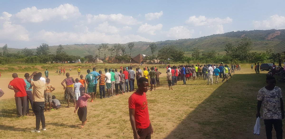 RwinkwavuS's tweet photo. #Community_Mobilization
#LiberationDay_Mood_ignition
#NCDs_Testing
@RwinkwavuS Inter-Cells football competition; inducing Liberation day spirit among youth &amp; community towards celebrating 4th July &amp; winning Liberation prizes to victors!
@KayonzaDistrict 
@BoscoNyemazi https://t.co/wxs3Nlc2K3