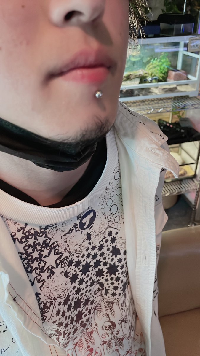 rebel_piercing's tweet photo. ~ラブレット~
#宮城 #仙台 #国分町 #ピアス #ピアスショップ #ピアススタジオ #バー #爬虫類 #ヘビ #虫 #ゲテモノ #ラブレット
#miyagi #sendai #pierce #piercing #pierceshop #labretpiercing https://t.co/w5JSYmF0Da