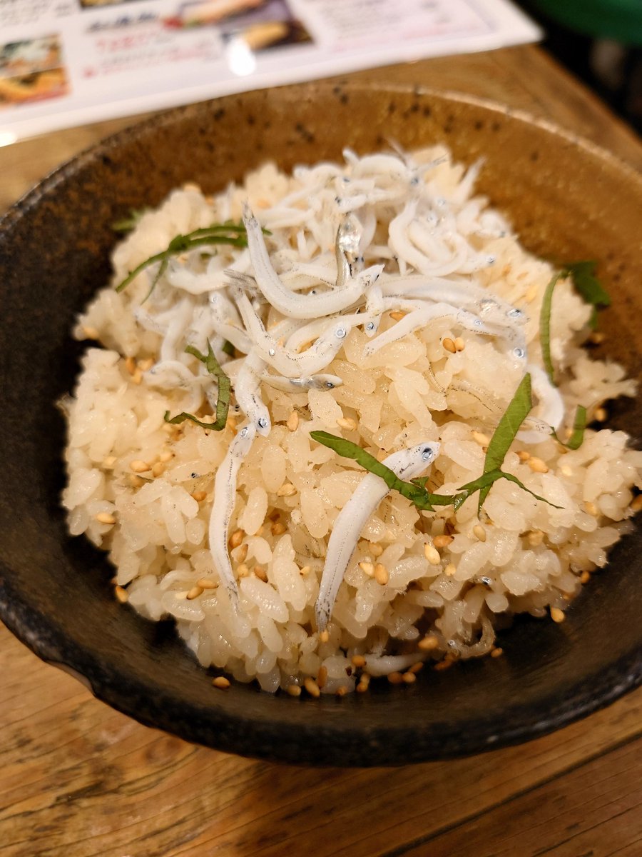 isuzu_ramen's tweet photo. 【夕食】エビスコ酒場でOBIちゃんこ、しらす炊き込みご飯

#糖質制限
#減量
#ダイエット
#day1024 https://t.co/FqwD0Qf4q9