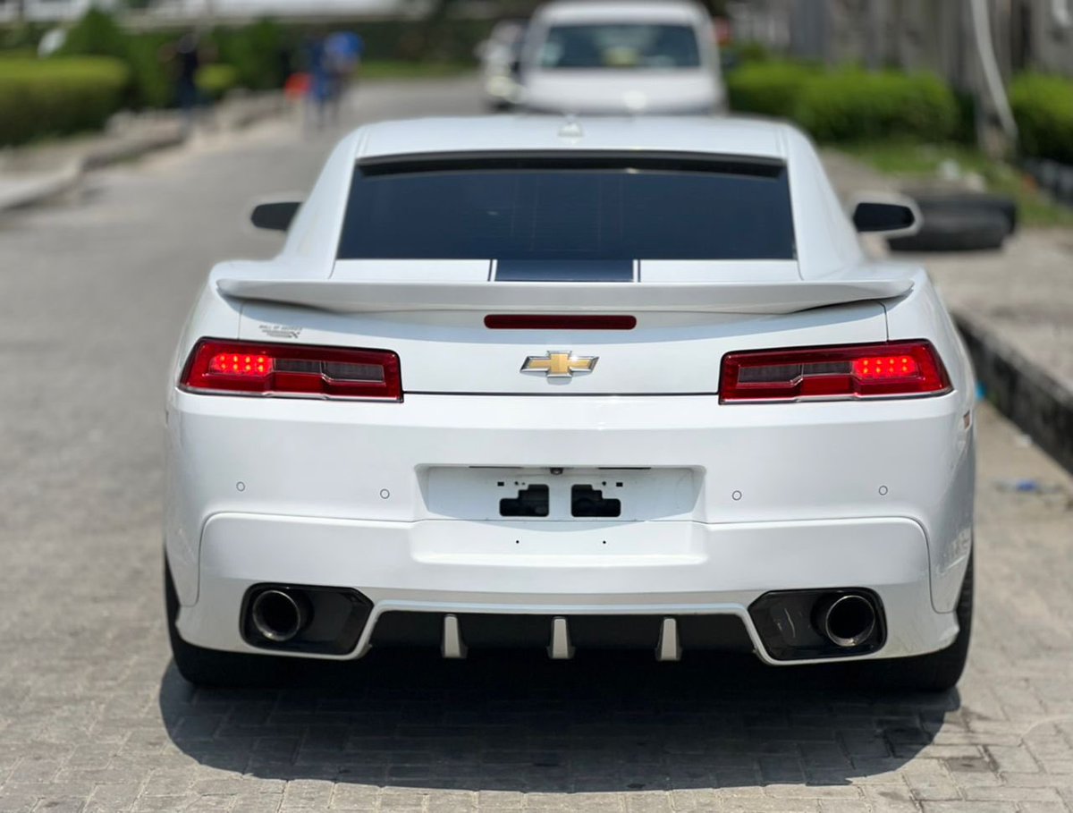 🔥 *Manufacturer:* Chevrolet 

       *Model* Camaro Rs 

      *Year:* 2014

      *Status* Foriegn used 

     *Colours*  White on Black interior 

      *Location:* lekki 

       *Price* 15.2m  (Slightly negotiable)