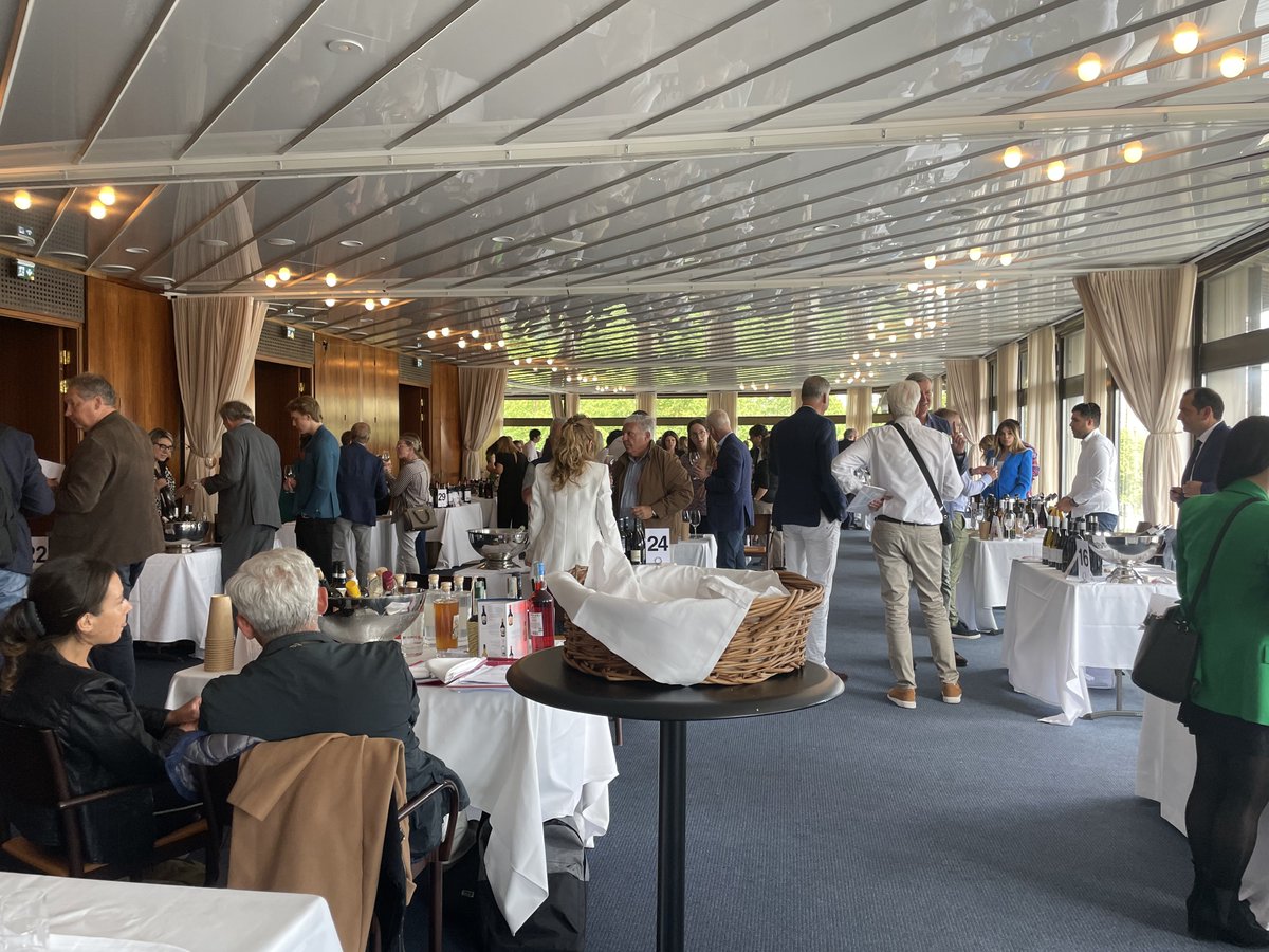 ITAStockholm's tweet photo. On Monday, the #BorsaVini Scandinavia took place in #Stockholm!
At this event participated 40 Italian wine 🍷 producers and more than 150 visitors from 6 different countries!
Italy is the 1st supplier of🍷in #Sweden🥇🏆🍷🌞
#italianwine #tastethepassion #italianWines #winetasting https://t.co/o12mFix3zx