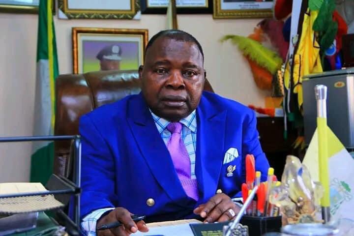 OvieNews's tweet image. Breaking News : Former APC Presidential aspirant, Godswill Akpabio, loses out as INEC rejects the substitution of the name of the person purportedly“holding” the ticket for Akpabio. INEC declares Udom Ekpoudom the authentic APC candidate for Ikot Ekpene Senatorial District.