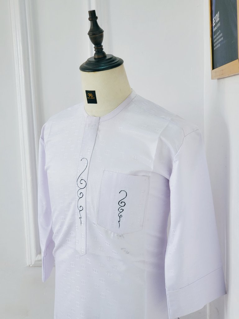 nelmac_clothing's tweet photo. Embroidered White kaftan 
25,000 NGN only 🏷
*
* To order,
DM or Whatsapp/call +2348037411784
*
*
Worldwide delivery 🌐 

#nelmac #nelmacurban #ibadandesigner #ibadan #ibadantailor #shirts #kaftan #prints #nativewears https://t.co/YlLfgFrJY9 https://t.co/XV3gseBPtH