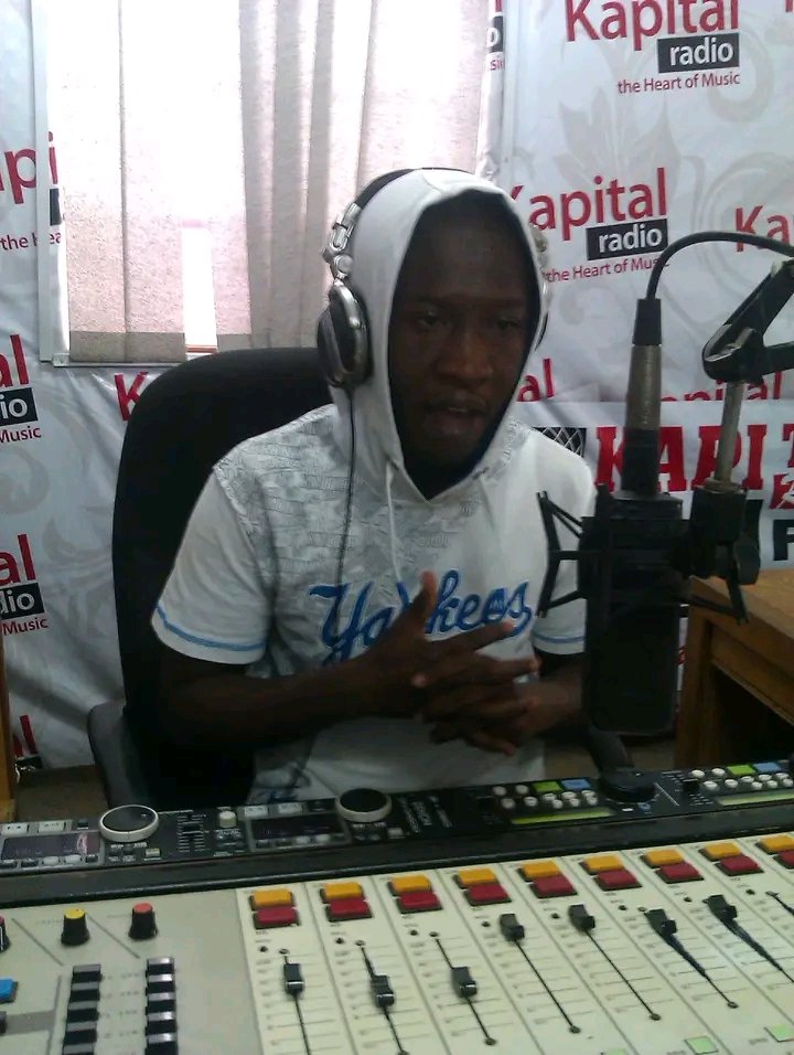 AwuduBombay2's tweet photo. Everyone Has Their Own Favourites, In The Same Way My Favorite Is #Atta_Poku, The Sports Lecture.♥️😇 @PapaPoku #myfavoriteAnalyst.❣️😇 https://t.co/03Rqtk470g