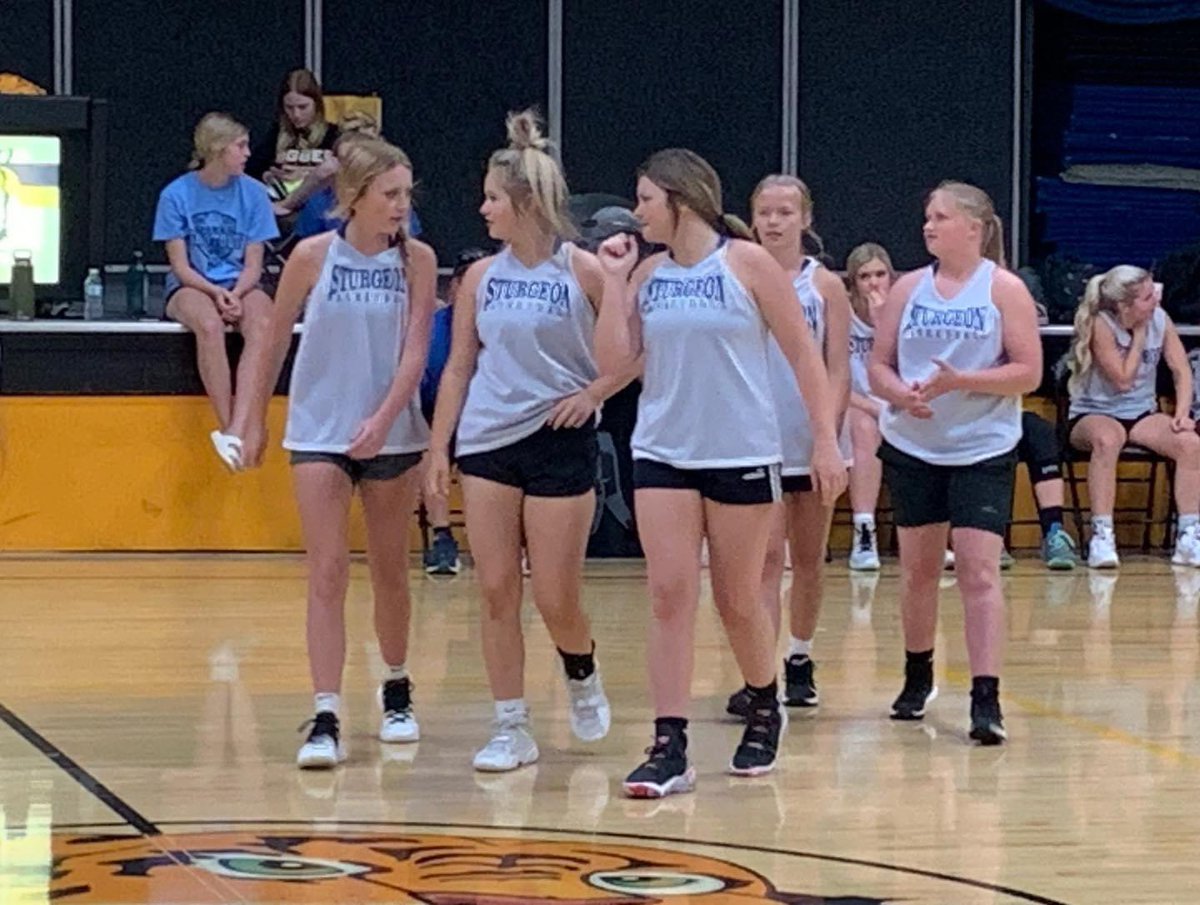jilby40's tweet photo. Let’s throw some basketball in the mix, too. 7 games this week will only help them get better! https://t.co/IIMhWaL7YG