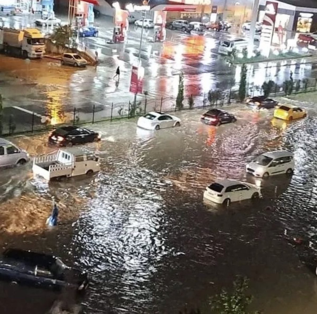 Burası Elazığ.. Ankara için ortalığı yıkanların Elazığ için ağzını açıp tek laf ettiği yok. Neden acaba?