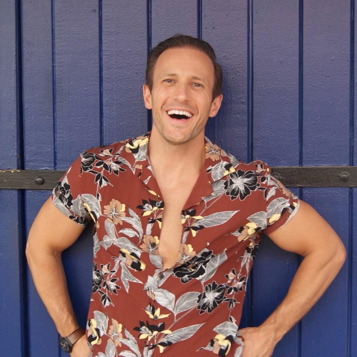 SeanSmithSolo's tweet photo. I can’t wait for THAT FRIDAY FEELING!!! 🎧🔥

Pre Order/Save ‘In Love With The Night’ Here:
https://t.co/KZR5GTbdSw

#2daystogo #inlovewiththenight #newmusic #newmusic2022 #dancemusic #electronic #stthomasusvi #style #rayon #floralshirt #smile #smilemore #waitingfortheweekend https://t.co/jTzAb1yQtC