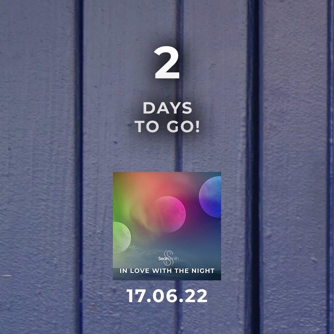 SeanSmithSolo's tweet photo. I can’t wait for THAT FRIDAY FEELING!!! 🎧🔥

Pre Order/Save ‘In Love With The Night’ Here:
https://t.co/KZR5GTbdSw

#2daystogo #inlovewiththenight #newmusic #newmusic2022 #dancemusic #electronic #stthomasusvi #style #rayon #floralshirt #smile #smilemore #waitingfortheweekend https://t.co/jTzAb1yQtC