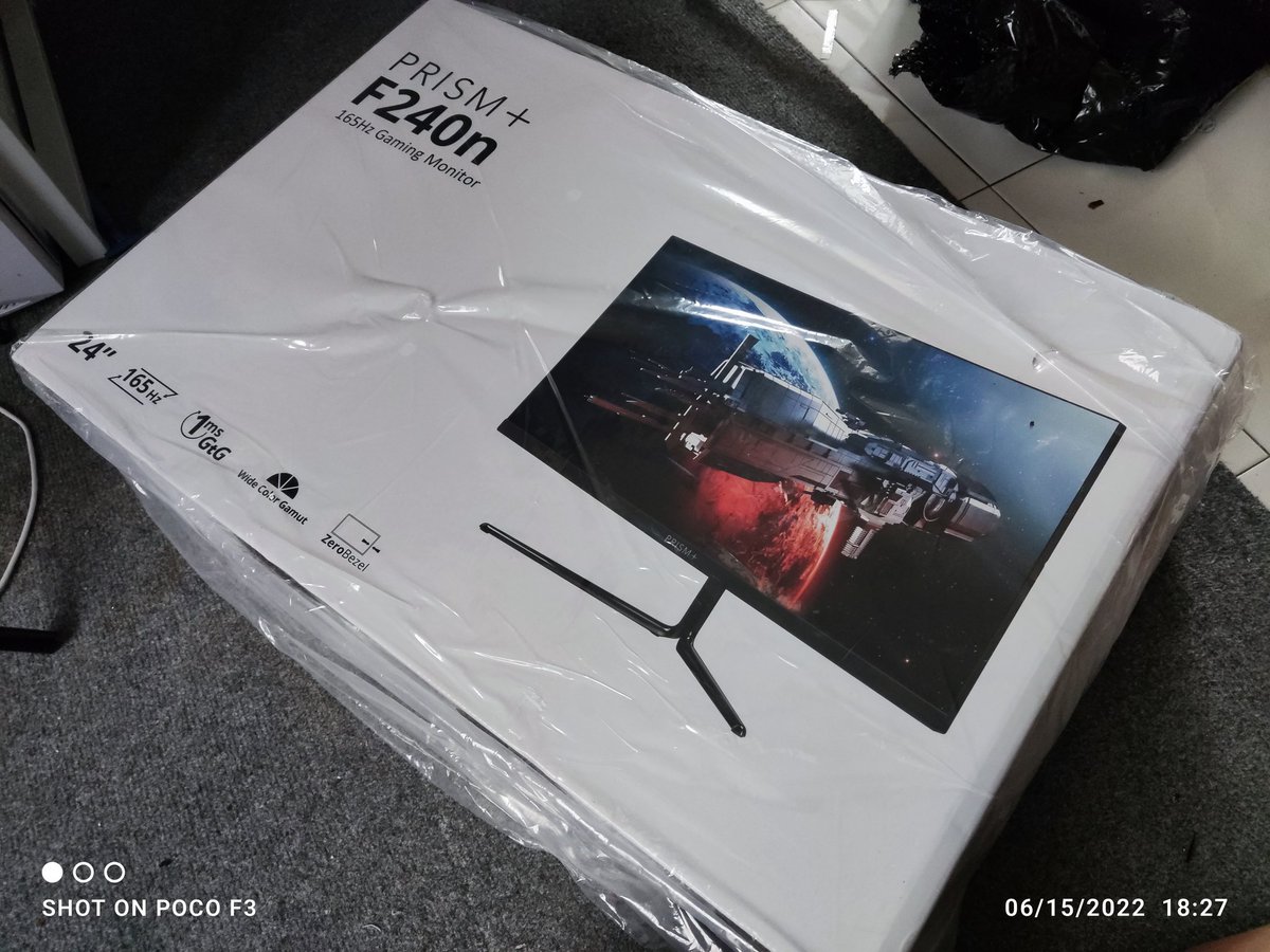 YuuRyuuEX's tweet photo. 165 Hz here I come #prismplus #gamingmonitor https://t.co/ZZ0Dembk8h