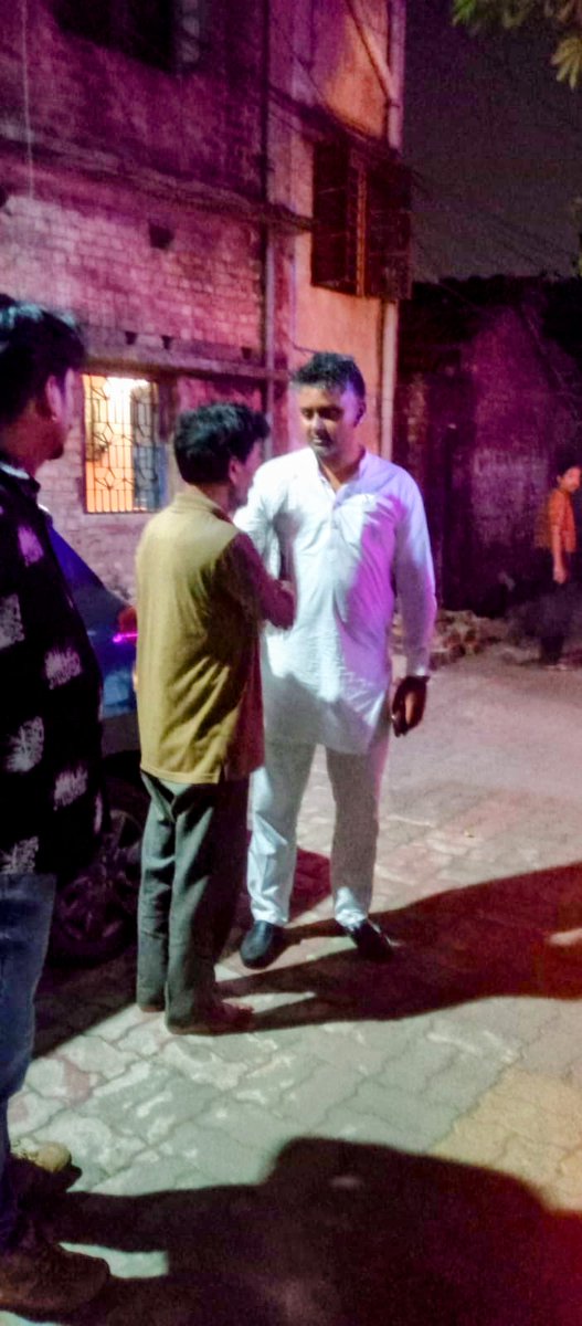 DrManavAITC's tweet image. #RIPRima 🙏
Not tough but an end of #FathersDream last night condolence visit to #RimaSingh house we under the leadership of @VivekGuptaAITC fulfilling the #Idea of @MamataOfficial stand with #rima family 🙏🇮🇳

#BengalwithRima 🤝