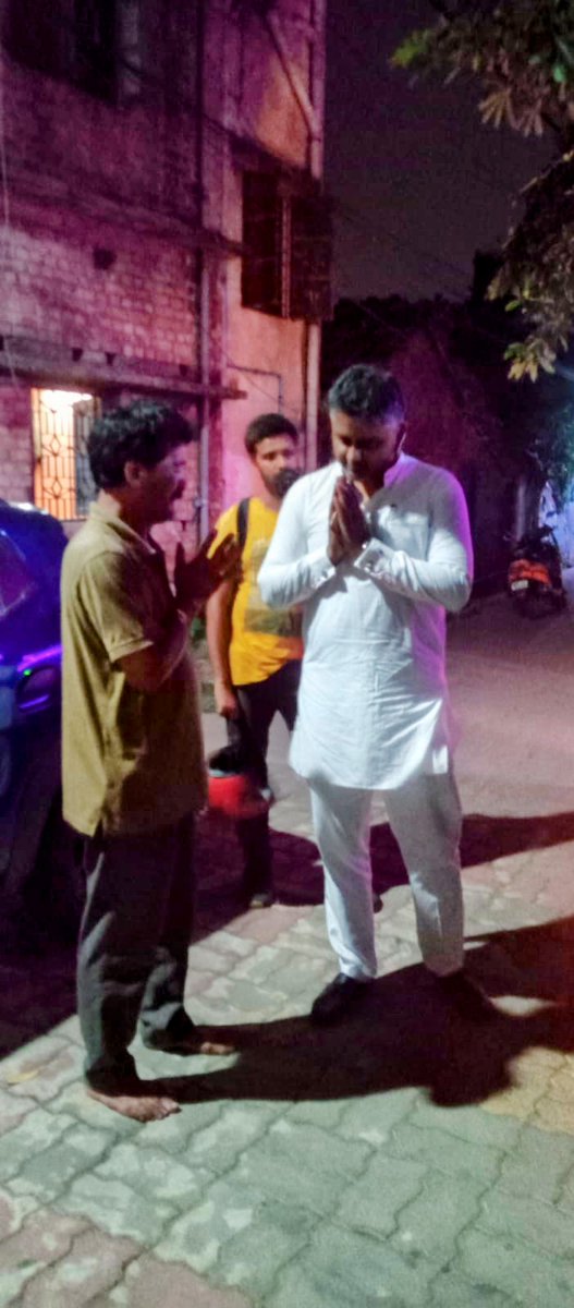 DrManavAITC's tweet image. #RIPRima 🙏
Not tough but an end of #FathersDream last night condolence visit to #RimaSingh house we under the leadership of @VivekGuptaAITC fulfilling the #Idea of @MamataOfficial stand with #rima family 🙏🇮🇳

#BengalwithRima 🤝