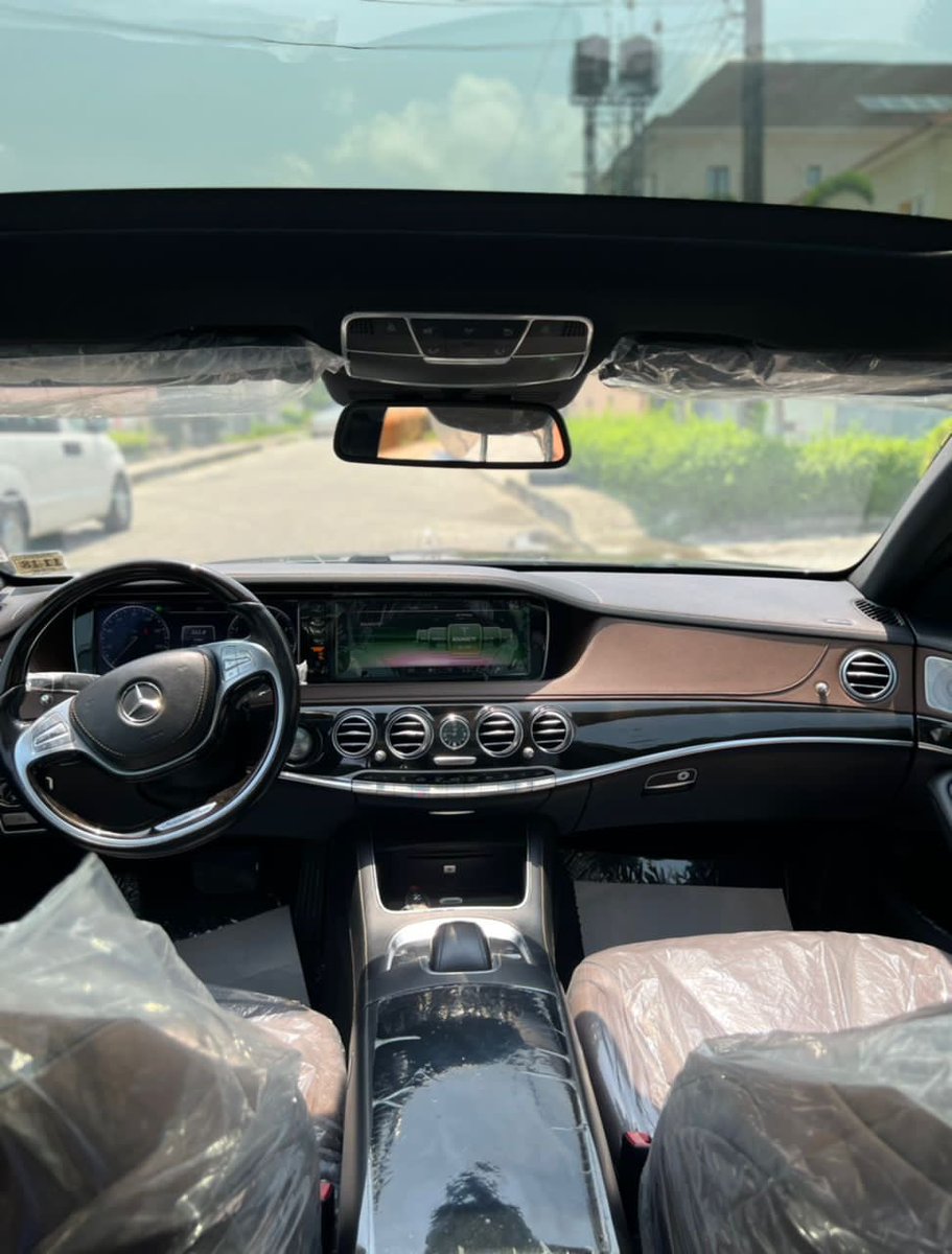 catchincruises's tweet photo. 🔥 *Manufacturer:* Mercedes Benz 

       *Model*  S550 full option 

      *Year:* 2014

      *Status* Foriegn used 

     *Colours*  Gray on Brown interior 

      *Location:* lekki 

       *Price* 27.3m  (Slightly negotiable) https://t.co/e15ToYDZPy