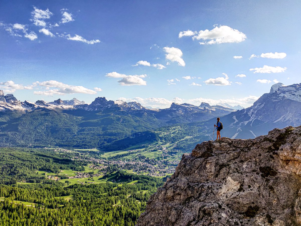 Ringraziamo #GianpietroGhedina e tutta l'amministrazione uscente per il lavoro svolto in questi anni per #Cortina2021 e l’assegnazione <a href="/milanocortina26/">Milano Cortina 2026</a> 

Auguriamo al nuovo gruppo guidato da #GianlucaLorenzi buon lavoro e buon #roadtoMilanoCortina2026 🚀

📷 Cortina Marketing