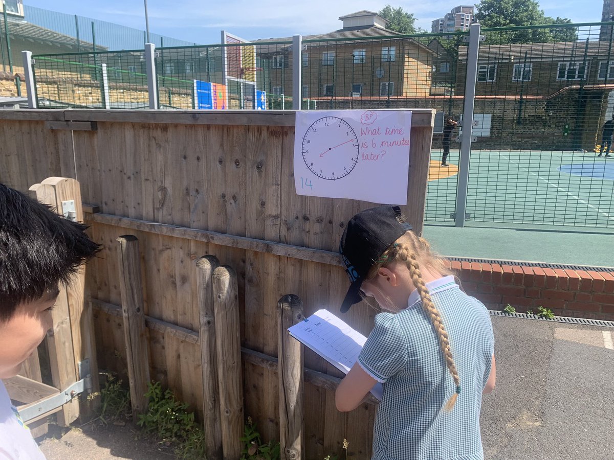 Y3ElmTree's tweet photo. Fun in the sun for @Woodhillmaths today! We had a time treasure hunt with extra bonus points available! @WoodhillSch https://t.co/3BvwEMPCy6