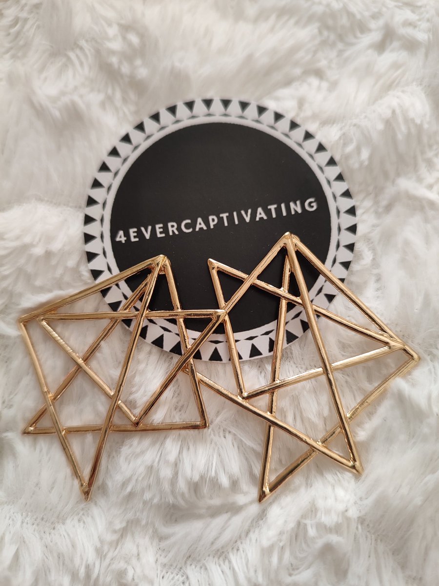 4EvaCaptivating's tweet photo. 3 pairs of earrings = R120. Ends this Friday at mid-day (while stock lasts) https://t.co/zGxoUWvuBk