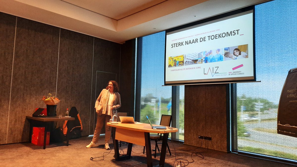 Symposium 'Sterk naar de toekomst' van het Lectoraat Acute Intensieve Zorg van de <a href="/HANnl/">HAN University of Applied Sciences (HAN)</a> wordt geopend door <a href="/LilianVloet/">Lilian Vloet</a>