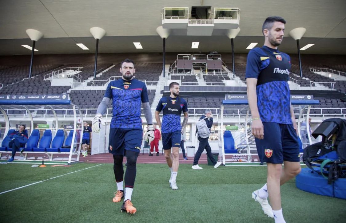 CDTOfficialEN's tweet photo. ⚽️ #NikolaŠipčić started from the bench (88') for Montenegro in yesterday's game v Romania.
🇷🇴 0 - 3 🇲🇪
#ROMMON | #InternationalNikolaŠipčić | 📸 fscg_official https://t.co/6kOfl7x8W6