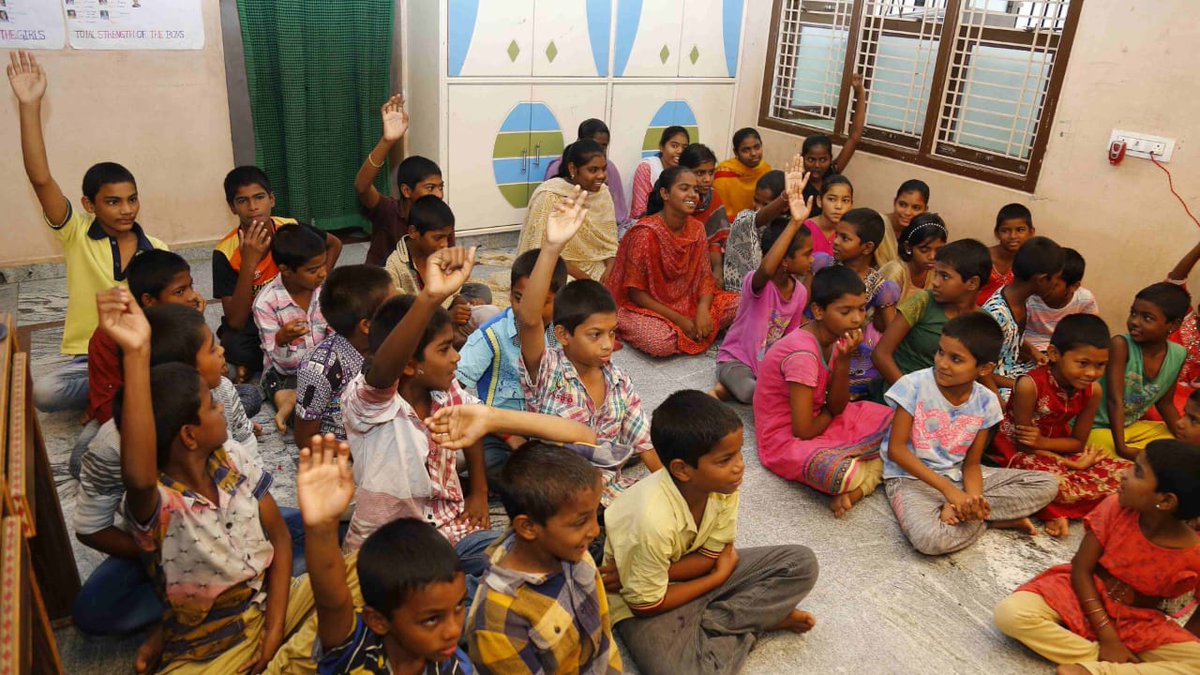 let_orphans's tweet photo. #helpinghand 
#donate 
#orphans https://t.co/F7TSNmC8wW