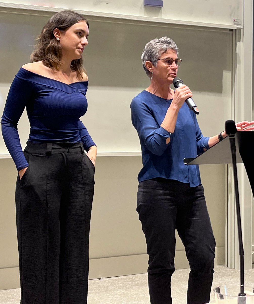 A great double act by Carolina Godoy and @elainemateus (even colour coordinated!) explaining how the @STRiDE_Brasil anti dementia intervention aims to help community health workers understand the experiences of people who live with dementia