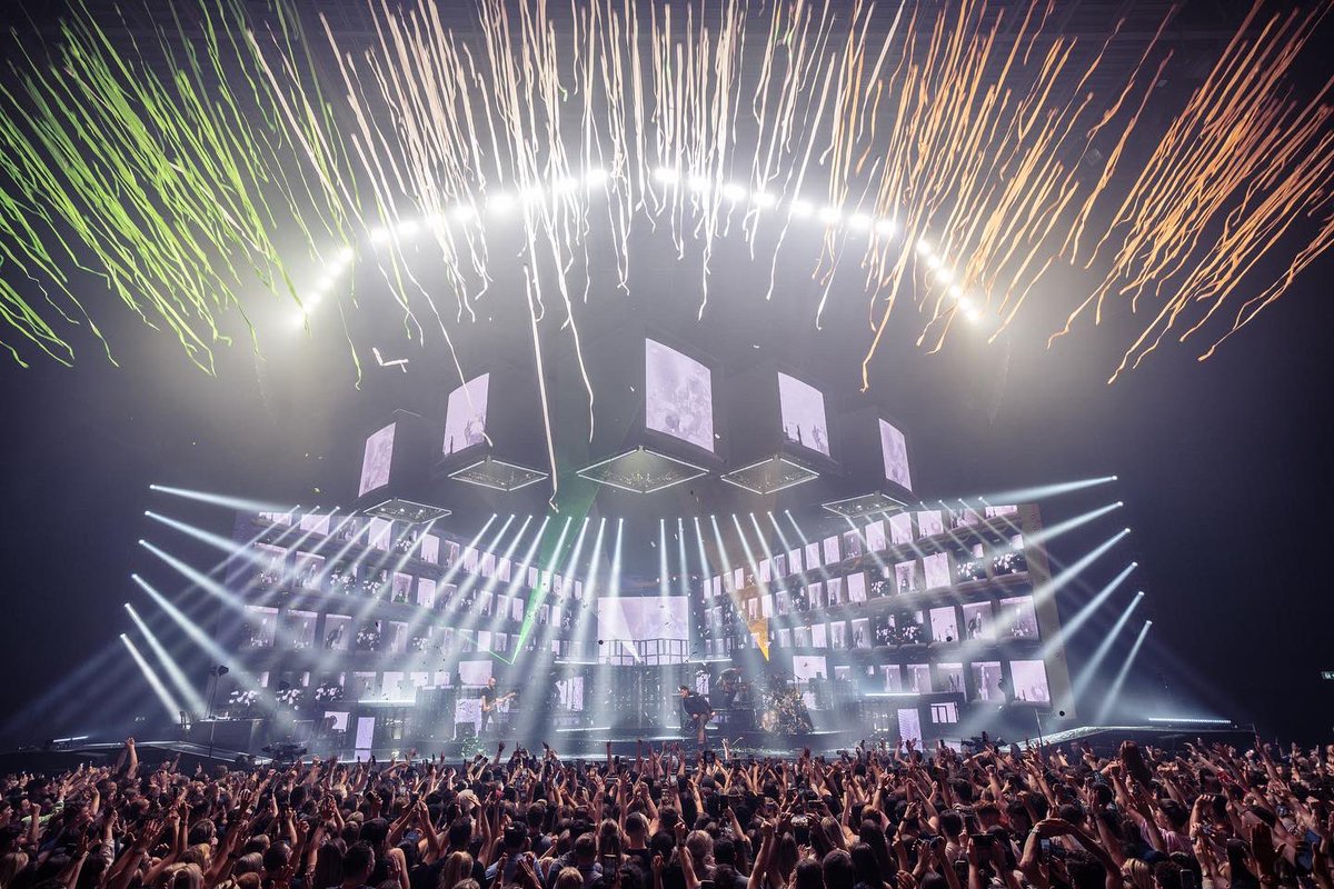 thescript's tweet image. How good does it feel to be home ?! Dublin night 1… you guys were louuuddd 🤘🏻🇮🇪 ready to do it all again tonight? #talesfromthescripttour

📸 @ShootTheSound