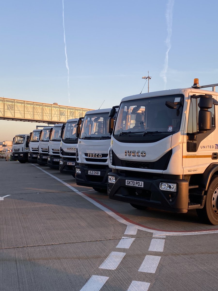 Patsyheathrow's tweet photo. @Patsyheathrow 
United LHR Ramp, ready for todays busy operation - 22 transatlantic flights, 
Enjoying the peace at 04.30 before the arrivals begin @HeathrowAirport @united #WeAreUnited @UALondonLegends @NikosKaramanlis @marisaatunited https://t.co/rs16qce6iN