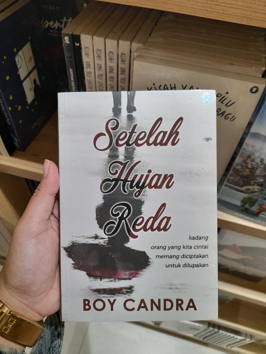 JanganDicubit's tweet photo. Kadang orang yang kita cintai memang diciptakan untuk dilupakan @dsuperboy https://t.co/1TmJPs5cfr
