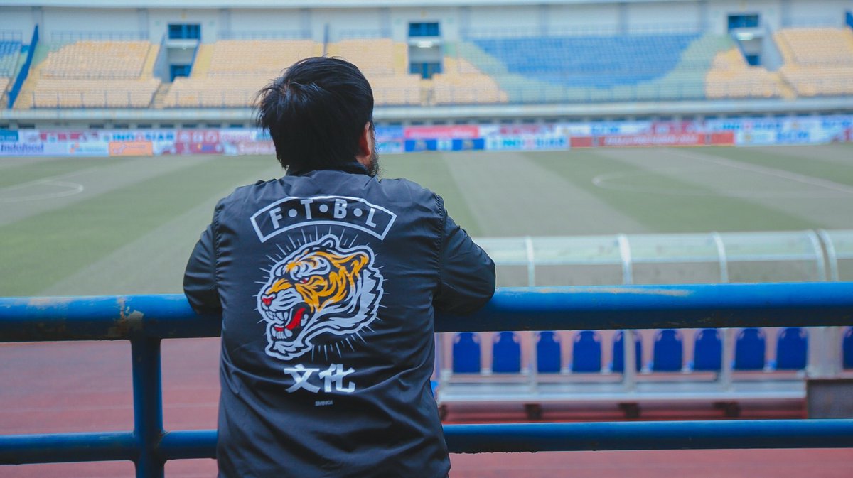 Coach Jacket - Japan

Sudah tersedia di Simastore

Tokopedia: tokopedia.com/smng
Shopee: shopee.co.id/simamaungstore