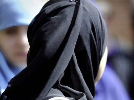 max_brisson's tweet photo. 🚸@PapNdiaye attend des "données" alors que renseignement territorial indique une progression de 48% des tenues #islamiques entre le premier et le deuxième trimestre ! 

Un seul cas serait déjà grave car en violation de la loi que le ministre se doit d’appliquer et non de jauger. https://t.co/wEvB8JyJaU